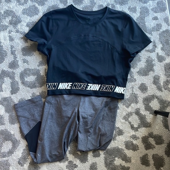 NIKE | women’s crop top | size medium - Picture 2 of 5
